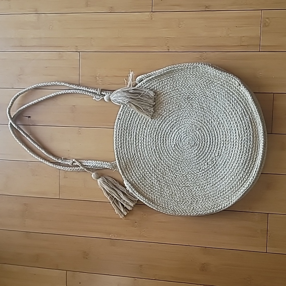 Natural Straw Fabric Round Braided Tassle Boho Purse  SZ M